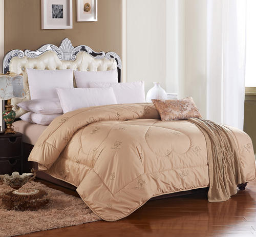 蠶絲被的優(yōu)點(diǎn)集結(jié)，為啥都喜歡蠶絲被？