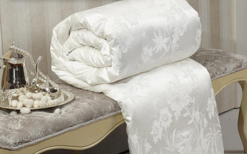 柞蠶絲在蠶絲界可以被稱為什么呢?