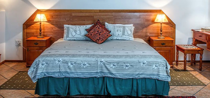 冬日蠶絲被:輕盈溫暖,打造舒適睡眠環境